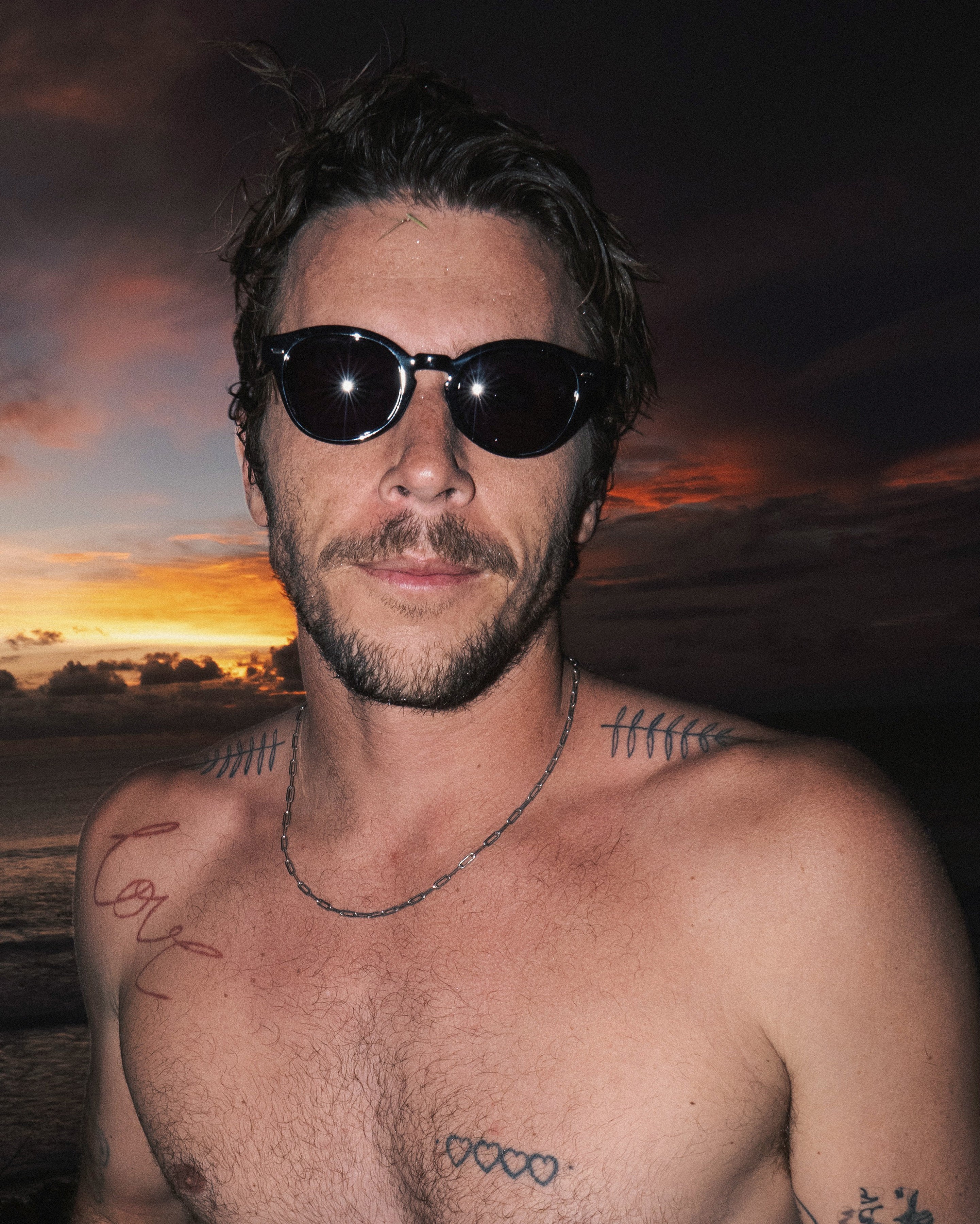 Coil Sunglasses | Black Polished / Black | Epokhe Eyewear